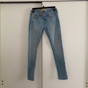 Hollister super skinny jeans 3S W26 L29 light wash